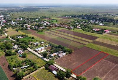 Teren Construcții intravilan de 2086 mp, în Țifești - 2