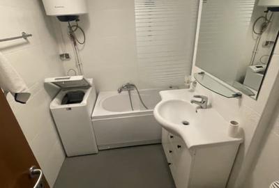 Apartament cu 3 camere semidecomandat, mobilat în Decebal - 8