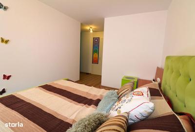 Apartament cu 3 camere, mobilat în Vest