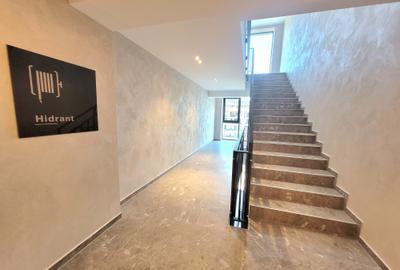 Apartament cu 2 camere decomandat în Tractorul - 20