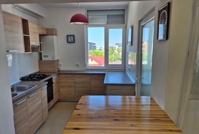 Apartament cu 3 camere decomandat în Vest - 2