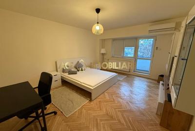 Garsoniera | Decebal | Proximitate Metrou | Renovat | Mobilat - Utilat - 1