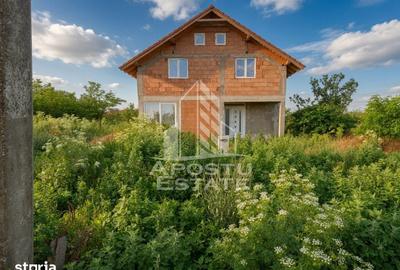 Casă cu 5 camere cu Teren 1439 Mp în Central - 4