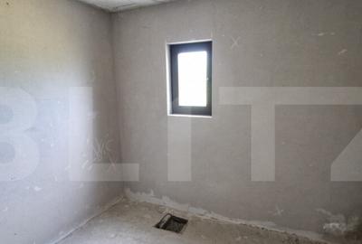 Casă cu 4 camere cu Teren 1000 Mp în Central