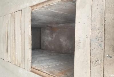 Garaj de inchiriat sub bloc (cu pivni?a) , cart Tudor , str Gloriei. - 1