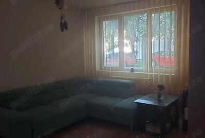 Vand apartament apartament cu trei camere in Slobozia