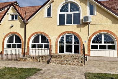 Spațiu comercial, de 200 mp, în Oncea - 12