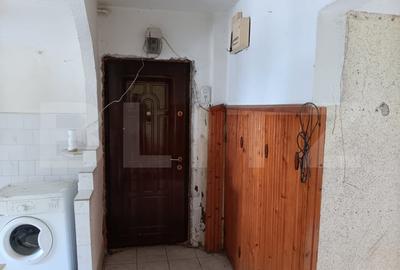 Apartament cu 3 camere, 63 mp, etaj 2, zona Micro 3 - 3