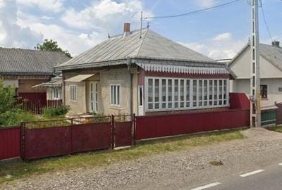 Casă cu 3 camere cu Teren 800 Mp în Cornu Luncii - 1