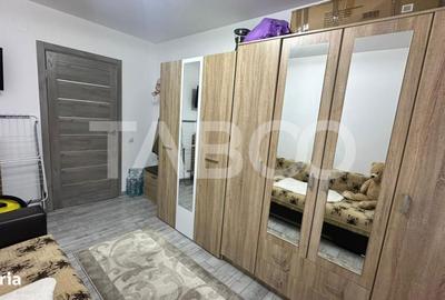 Apartament cu 3 camere decomandat în Roșia - 4