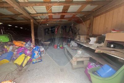 Casă cu 4 camere în Bogza - 16