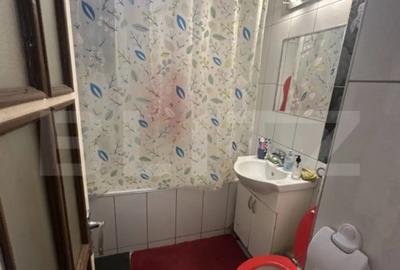 Apartament cu 3 camere semidecomandat în Micro 16