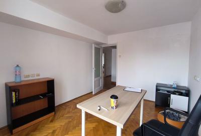 Apartament de vanzare  3 camere decomandat – Piața Romană RISC 1 - 4