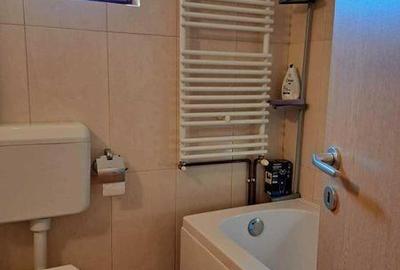 Apartament cu 4 camere decomandat în Confecții - 4