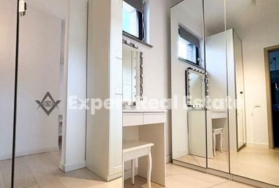 Casă cu 5 camere cu Teren 270 Mp în Central - 1