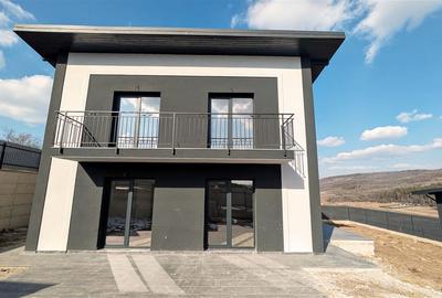 Casă individuală cu 4 camere cu Teren 450 Mp în Valea Lupului - 1