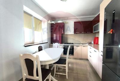 Apartament cu 3 camere de inchiriat in zona Delfinariu - 3