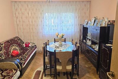 Vand apartament 3 camere decomandat in Deva, zona Enescu, parter inalt Vand apartament 3 camere decomandat in Deva, zona Enescu, parter inalt - 1