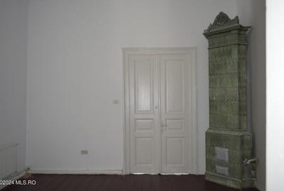 Pitesti - Targul din Vale - Birouri de inchiriat la etaj, 163 mp utili! - 6
