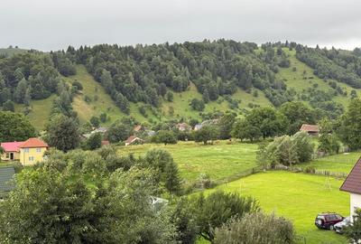 Casă cu 7 camere cu Canalizare în Moieciu de Jos - 23
