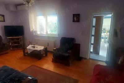 Casă cu 6 camere în Fratelia - 2