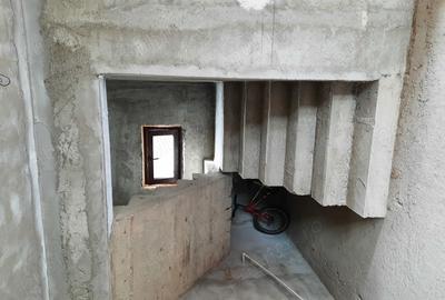 Casă cu 4 camere cu Teren 300 Mp în Căpățânești - 4