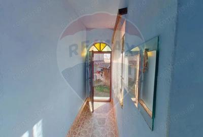 Casa cu 5 camere de vanzare, str. Cri?an - 3