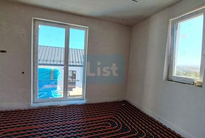 Casă cu 4 camere cu Canalizare în Dezmir - 8