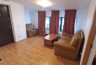 Apartament cu 2 camere semidecomandat, mobilat în 1 Mai