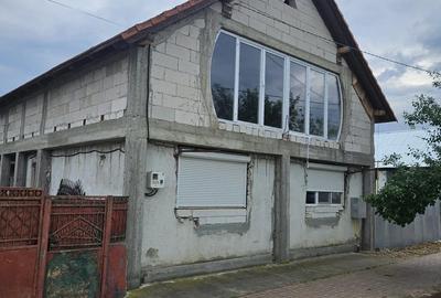 Casa de vanzare - 2