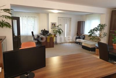 Apartament spatios cu 3 camere in cartierul Andrei Muresanu - 1