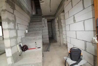 Casă cu 6 camere cu Teren 1002 Mp în Albeni - 9