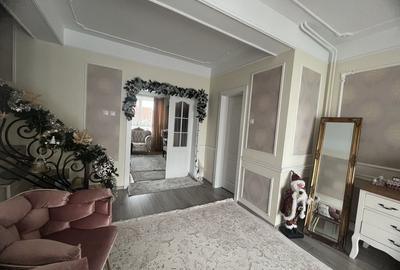 Casă individuală cu 5 camere cu Canalizare în Km 4-5 - 2