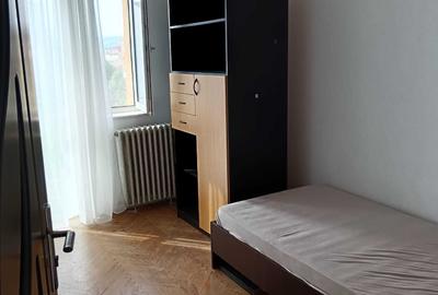 Apartament cu 3 camere decomandat în Central - 9