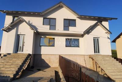 Duplex cu 4 camere cu Canalizare în Miroslava - 5