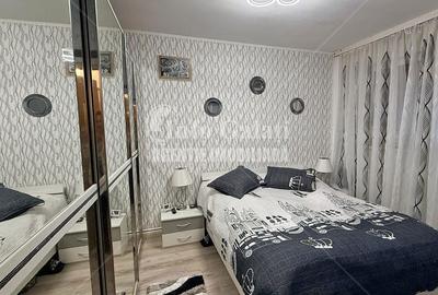 Apartament cu 3 camere în Mazepa 1