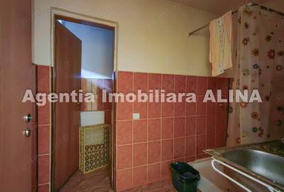 Spațiu comercial, de 432 mp, în Central - 7