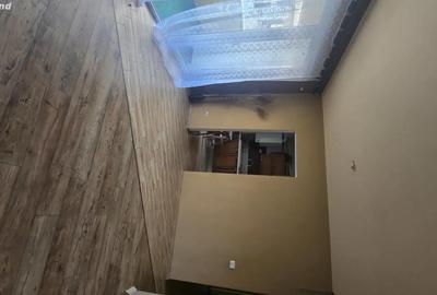 Apartament cu 3 camere semidecomandat în Central - 3