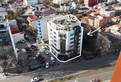 Spațiu comercial, de 338 mp, în Central - 1
