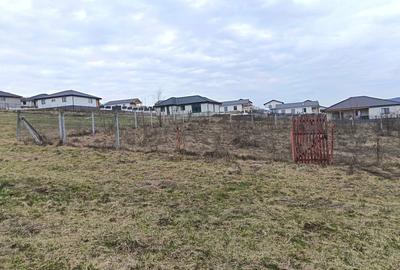 Teren de 950 mp, în Livezeni - 2