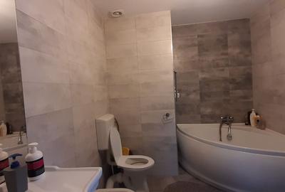 Casă cu 4 camere în Topliceni - 1
