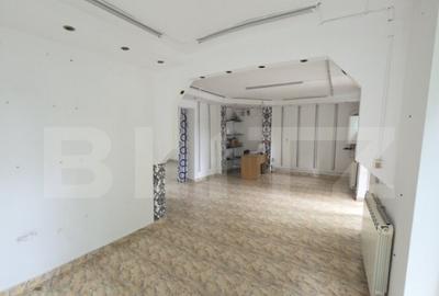 Spatiu comercial de vanzare, 85 mp, zona Decebal Spatiu comercial de vanzare, 85 mp, zona Decebal - 2