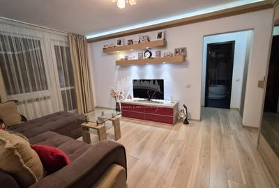 Apartament cu 2 camere semidecomandat, mobilat în Central