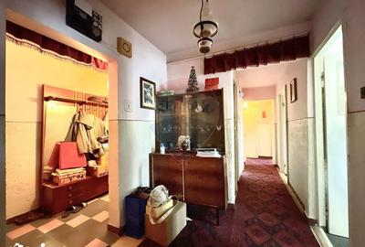 Apartament cu 3 camere decomandat, mobilat în Tomis I - 6