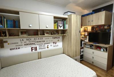 Apartament cu 4 camere decomandat în Central - 13