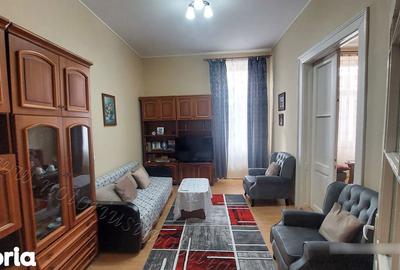 Casă cu 4 camere cu Teren 763 Mp în Central - 3