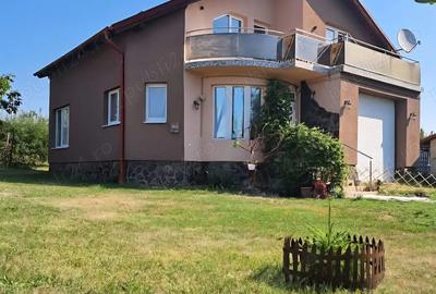 Casă cu Teren 1300 Mp în Săndulești - 4