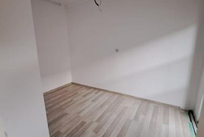 5 CAMERE | 118 MP UTILI | ZONA LINISTITA | MEDEEA - 7