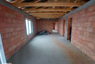 Casă cu 3 camere cu Teren 700 Mp în Recea - 2