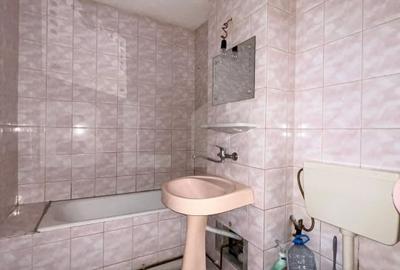 Apartament cu 2 camere, etaj 2, decomandat, zona Parcul Teilor - 10